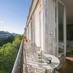 Apartment Typical Haussmannien With Eiffel Tower View - Bm68 *