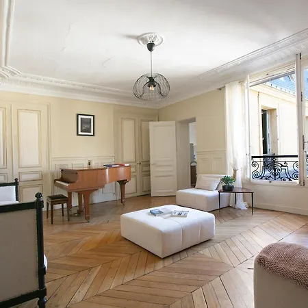 Typical Haussmannien With Eiffel Tower View - Bm68 דירה
