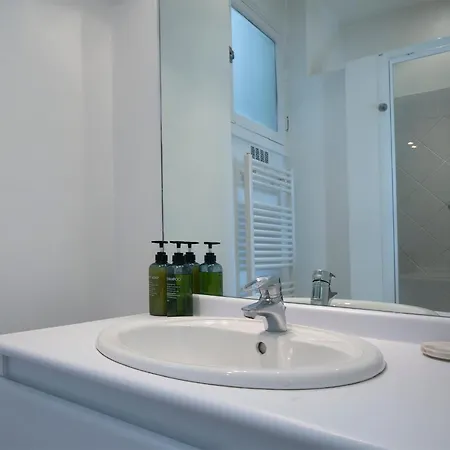 Typical Haussmannien With Eiffel Tower View - Bm68 아파트