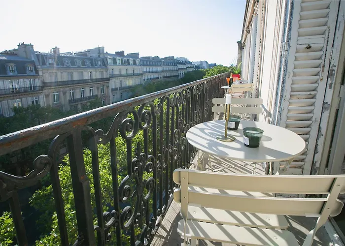 Typical Haussmannien With Eiffel Tower View - Bm68 Párizs