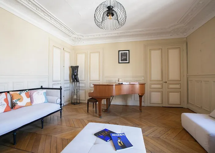 Apartment Typical Haussmannien With Eiffel Tower View - Bm68 *