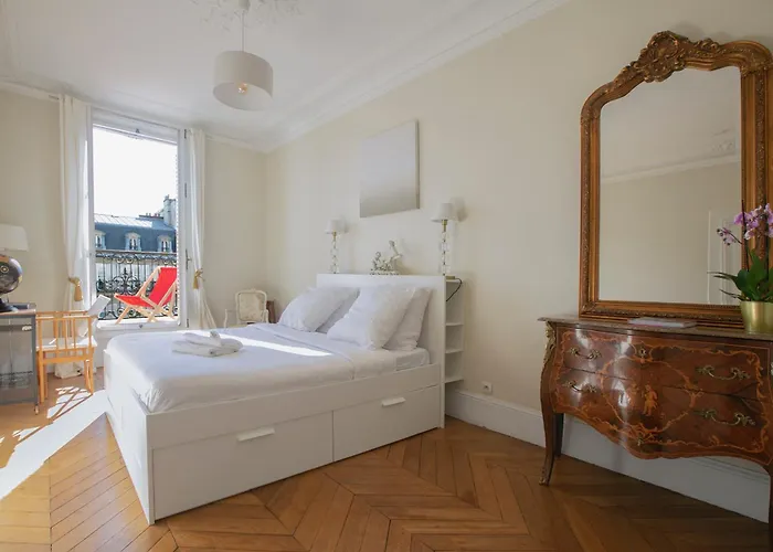 Apartment Typical Haussmannien With Eiffel Tower View - Bm68